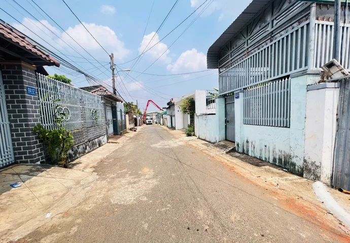 Đất hẻm oto Hồ Tùng Mậu 4x35m full thổ cư nán 4tỷ590