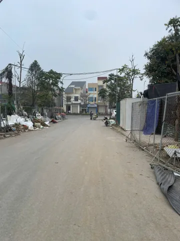 Bán đất đấu giá xuân ổ b làn 2 ql 1a dt 100m2 + mt 5m + hướng tây bắc giá 5.28 tỷ