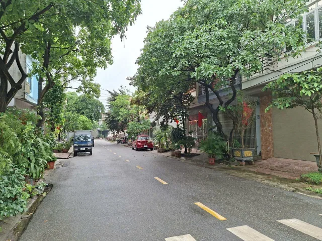 Bán lô góc đồng quán làn 2 bình than dt 85.5m2 + mt 4.8m + hướng đông bắc & tây bắc giá 9 tỷ
