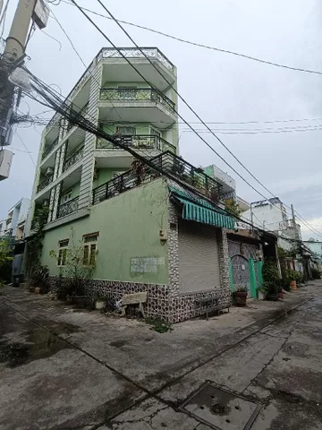 Bán nhà 5 Tầng, góc hai mặt hẻm, DT: 66,4m² full thổ cư ngang 4,1m giá 7.6 tỷ tại Phường Bình Trị Đông