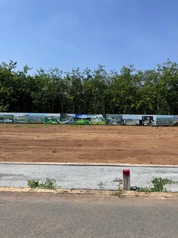 BÁN NHAH 230M2 ĐẤT THỔ CƯ SẴN 100M2, SỔ RIÊNG BAO THUẾ, GẦN TRƯỜNG ÙY BAN XÃ, RA NHANH CHỈ 700TR