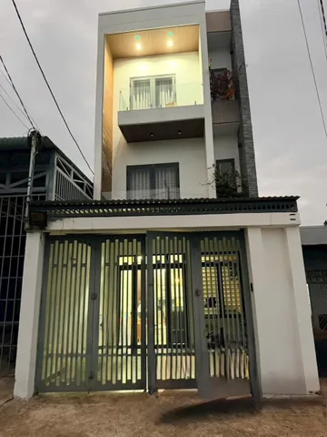 Bán nhà 232m² có sẵn 69m² thổ cư ngang 5m giá 3.6 tỷ tại Phường Ea Kao