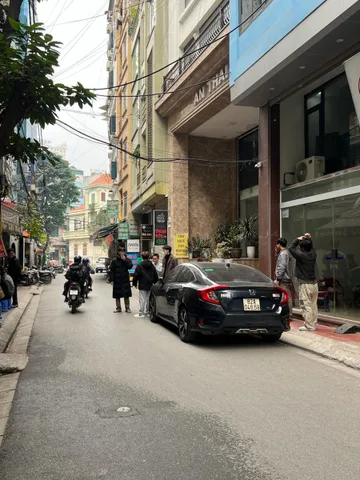 ✅ SIÊU PHẨM MẶT PHỐ! Nhà 7 Tầng Thang Máy Phố Nguyễn Hoàng Kinh Doanh