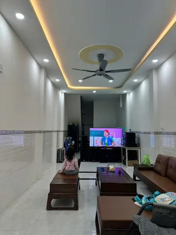 Nhà 2 tầng hẻm xe máy cách đường Lê Hồng Phong chỉ 1 căn nhà sát CoopMart  4 tỷ 100 triệu