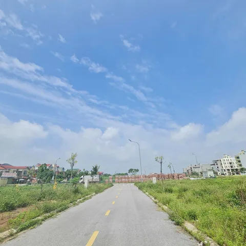 Bán đất khắc niệm 2 cách 1 lô ra vườn hoa dt 90m2 + mt 6m + hướng ĐN giá 6.5 tỷ