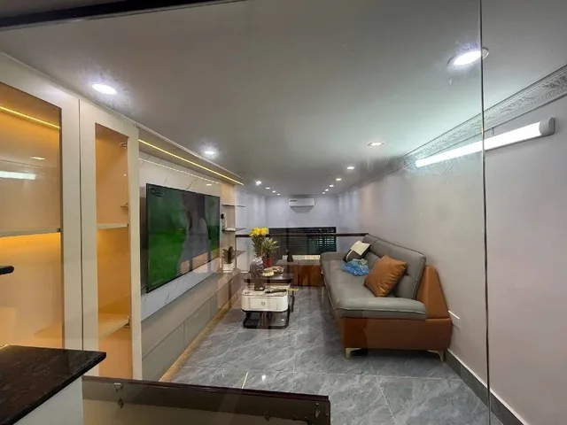 Sốc! Bán nhà Thái Thịnh 6,3 Tỷ 5 tầng cực thoáng, nhà mới thông tầng. 28m