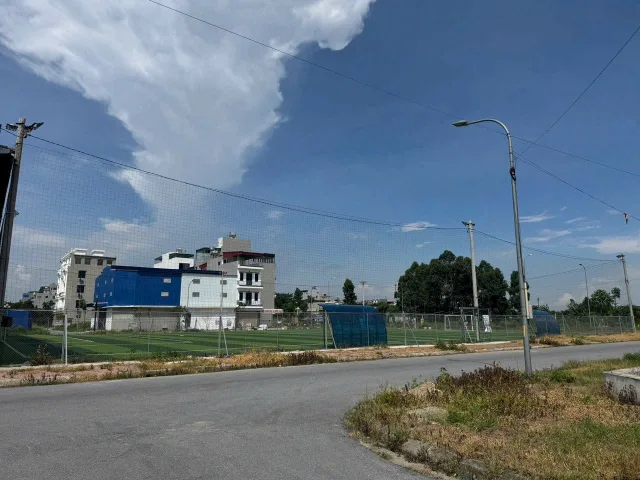 Bán lô góc biệt thự khả lễ mới nhìn nhà văn hóa và sân bóng dt 136m2 + mt 10m giá 16.5 tỷ