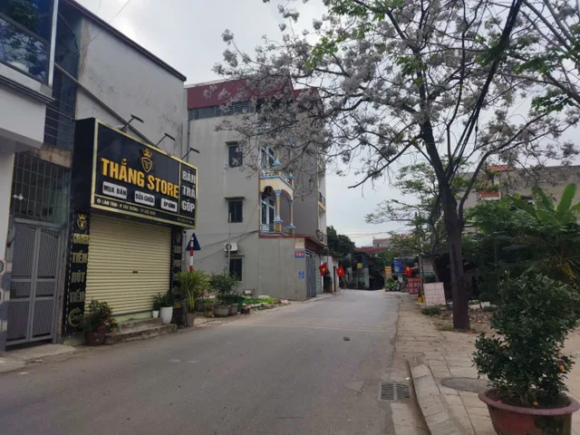 Bán lô góc chục chính nhìn nhà văn hóa lãm trại dt 152m2 + mt 9m + hướngĐB& TN giá 10.8 tỷ