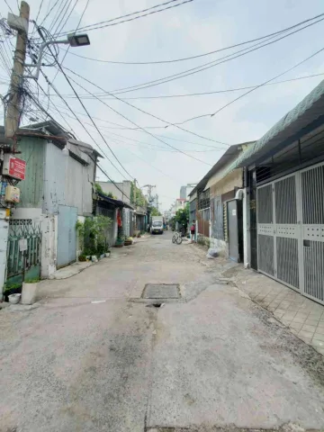 Nhà bán căn hộ dịch vụ 4 tầng 9pn, 90m2 sổ hồng riêng.