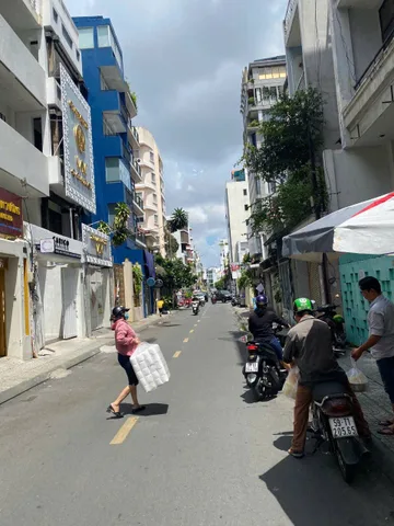 BDS  HVL LVCC:  1A Thạch Thị Thanh Phường Tân Định, Quận 1.