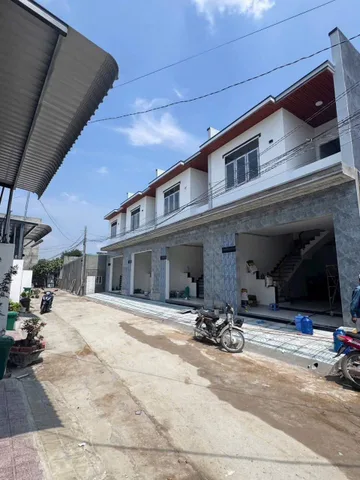 NHÀ ĐẸP GIÁ TỐT – 1 TRỆT 1 LẦU MỚI 100%