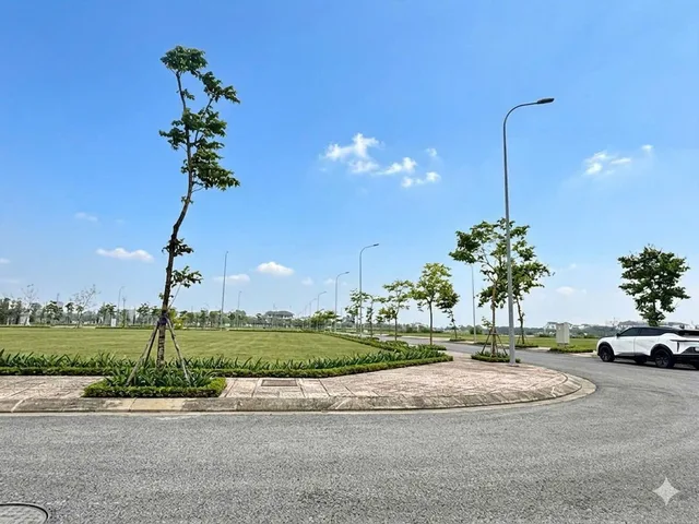 BÁN ĐẤT NAM VĨNH YÊN – LÔ GÓC 2 MẶT TIỀN CỰC HIẾM ĐẸP DT122,5m MT9m SẴN SỔ GIÁ 5,880 TỶ 0988296228