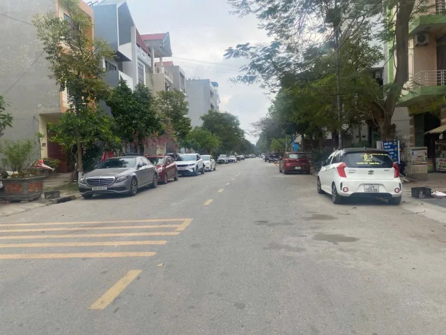 BÁN Ô ĐẤT ĐƯỜNG NGUYỄN QUYỀN 22M KHÔNG LỖI NHỎ