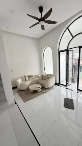 NHÀ ĐẸP – GIÁ TỐT – DỌN VÀO Ở NGAY CHỈ 4.2 Tỏi