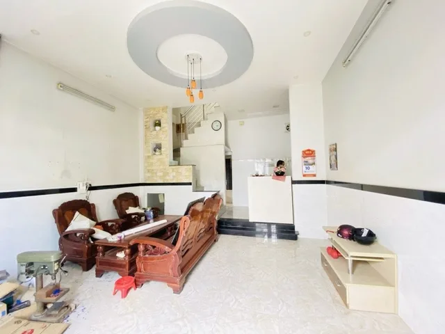 Kinh Dương Vương An Lạc , DT 75 M2, Nhỉnh 4 Tỏi.