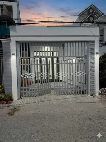 Bán nhà 123m² full thổ cư ngang 4m giá 2.05 tỷ tại Xã Long Hồ