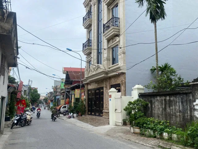 O KHÔNG CÒN NHU CẦU Ở  CẦN BÁN NHÀ 3 TẦNG ĐƯỜNG ĐỒNG CHƯƠNG
