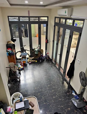 Cho Thuê Nhà Đa Sỹ - Hà Đông 40M² 3 Tầng 1 Tum 4 Ngủ - Nội Thất CB - 2 Mặt Thoáng - Giá Thuê 11tr