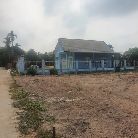 Bán nhà 620m² có sẵn 100m² thổ cư ngang 12m giá 1.9 tỷ tại Xã Phước Thành