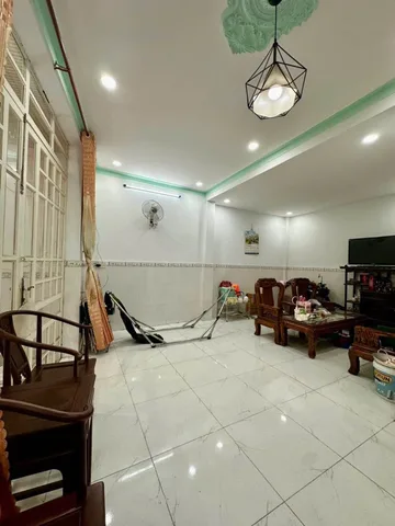 Một căn nhà hội tụ đủ yếu tố: ngang lớn – vị trí đẹp – khu vực tăng giá mạnh theo hạ tầng Võ Văn Kiệt.