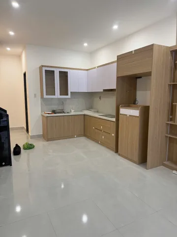 Bán nhà mới 2 tầng đường lý phục man phường bắc nha trang 
- Diện tích : 45,7m2
- Nhà 1 tret 1 lầu , 2 phòng ngủ , 2 wc , khách bếp 
- Hẻm xe máy rộng 2m5 qh 10m , cách đường 2 tháng 4 chỉ hơn 100m, cách bãi tắm hòn chồng chỉ 800m. Gần chợ, gần trường 