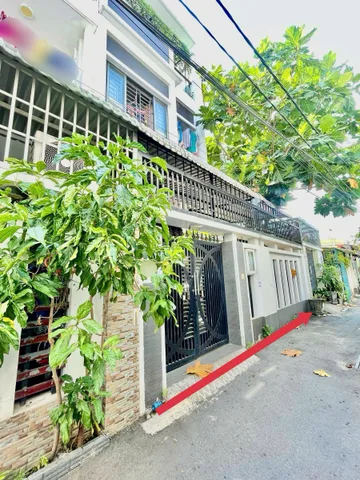 Bán nhà ngang 8m có thể tách làm 2 lô 4x19. chỉ 10,9 tỷ ngay Chợ Hiệp Bình