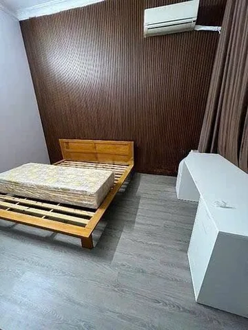 Cho thuê tầng 2-3 trong khu BT mặt phố Ngô thì Nhậm  Hoàn kiếm giá 8 tr/1tháng