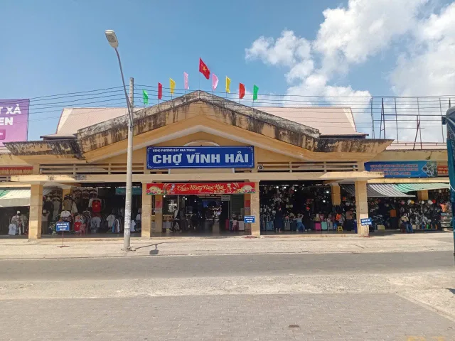 📌 BÁN ĐẤT HẺM NGUYỄN KHUYẾN – BẮC NHA TRANG
* Diện tích: 69,9m² (nở hậu)
* OĐT 100%, hướng Đông
* Đường ô tô nhỏ