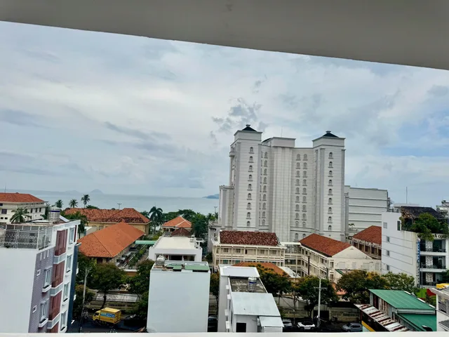 Khách Sạn 7 Tầng Hẽm Paster Mặt Tiền Rộng 8M - 💰 21 tỷ
• DT: 82m2 - ngang 8m , vị trí cách biển 400m