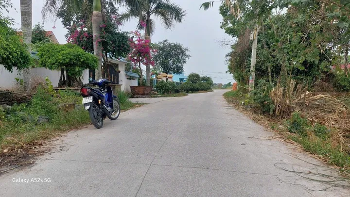 Bán đất 580m² full thổ cư ngang 12m giá 2.7 tỷ tại Xã Hòa Khánh