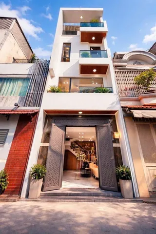 Chủ bán nhà về quê gần MT Phan Chu Trinh, P.24, Bình Thạnh – 49m2 giá 3tỷ100tr. 
Sổ chủ giữ.