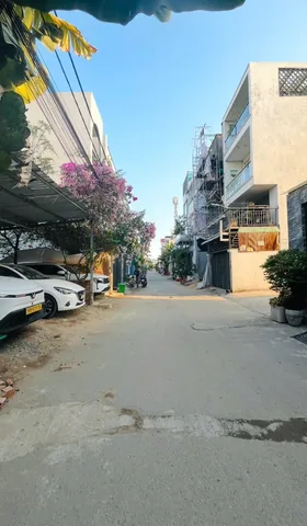 🍁 HÀNG VÍP -  Nhà ngay chợ Long Trường, hẻm xe hơi thông thoáng, khu dân cư hiện hữu an ninh yên tĩnh.