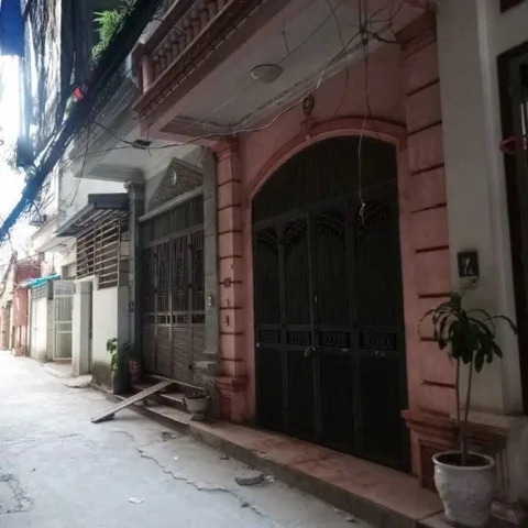 Bán nhà Dịch Vọng 50m2, 4 tầng , ngõ thông, BMW tránh, sát Công viên, nhỉnh 14tỷ