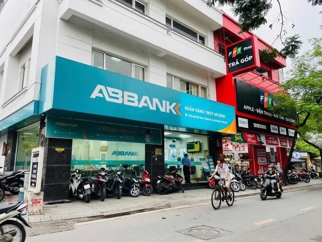 Bán tòa Apartment, CHDV, 98m2x8T, 24 Căn Hộ, Dt 160tr/tháng.