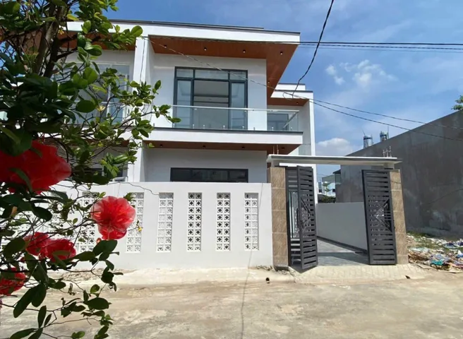 Biệt thự ven sông Đồng Nai, 100m2, sổ hồng riêng, 2 tỷ