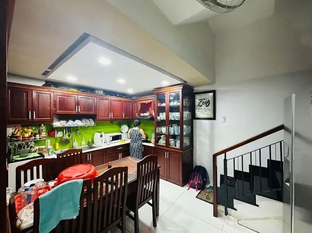 Bán nhà HXH Hai Bà Trưng, Phường 8, Quận 3 DT 4x15.5m 1 trệt 2 lầu