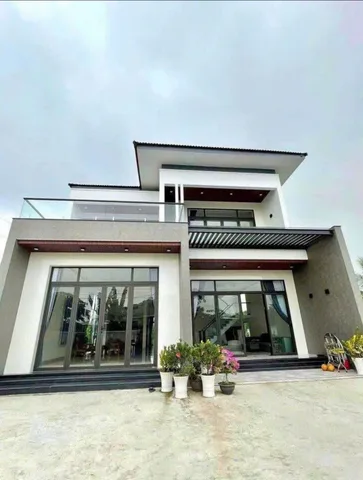 🌿 Biệt Thự Sân Vườn – Gần KDL Bửu Long