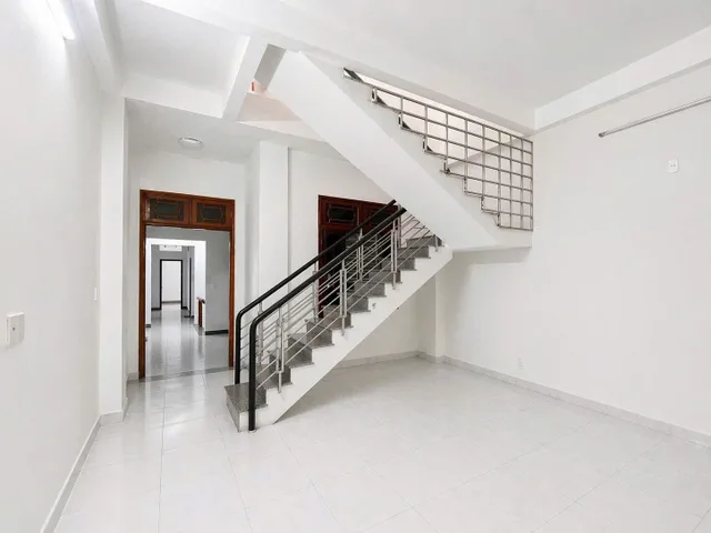 Bán nhà 3 tầng mặt tiền Đường (10m5) Nguyễn Hữu Dật, Hải Châu, gần 30/4 - giá 13 Tỷ Tl