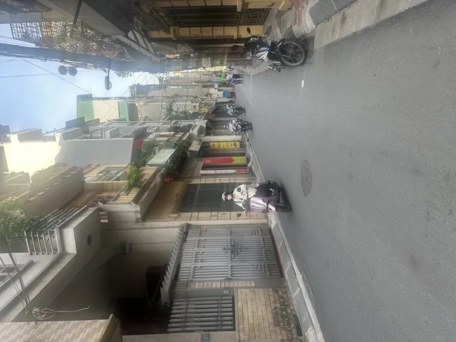 Thanh xuaa Le trong tan Bán nhà 81m² full thổ cư ngang 20m giá 26 tỷ tại Phường Phương Liệt