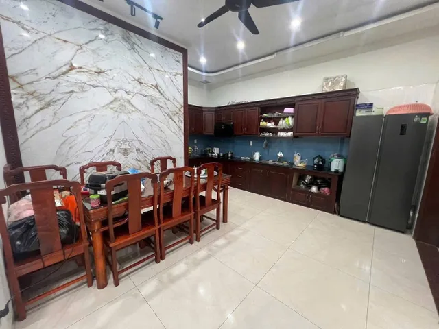BÁN NHÀ 3 TẦNG ĐÌNH BẢNG - TỪ SƠN - ÔTÔ ĐỖ CỬA - TIỆN ÍCH NGẬP TRÀN- AN SINH ĐỈNH- Ở SƯỚNG