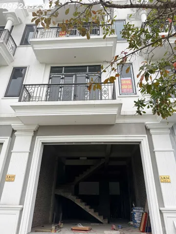 Chính chủ cần bán căn liền kề tại Calyx Residence, 319 Đông Anh, view vườn hoa.