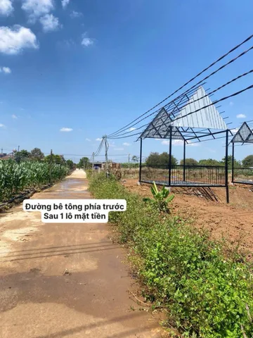 Sẵn 120m2 thổ cư, ngang 75m 2 Mặt Tiền đường cách chợ Hòa Phú, quốc lộ 14 bán kính 2km