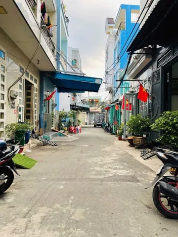 Bán nhà 67m² full thổ cư ngang 4m giá 6.9 tỷ tại Phường Bình Trị Đông