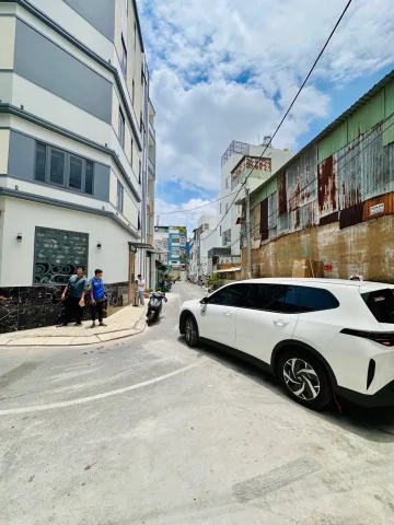 Bán nhà 5 tầng đường mã lò Bình Tân