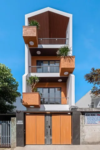 Villa 4 Tầng 6 Phòng, Có Hồ Bơi, Đường Phạm Quang Ảnh, Sơn Trà - Giá 17.8 tỉ