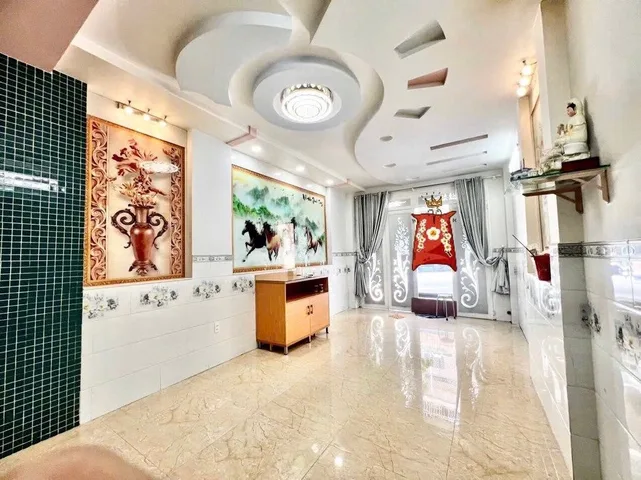 Bán Nhà Đẹp Ở Ngay – Hẻm 8m Thông – Sát Ngã Tư Bốn Xã