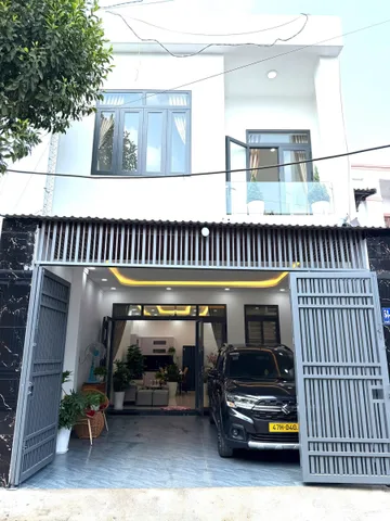 Bán nhà 62m² full thổ cư ngang 5.47m giá 3.68 tỷ tại Phường Buôn Ma Thuột