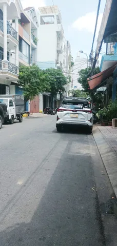 Bán nhà 133m² full thổ cư ngang 5m giá 24.5 tỷ tại Phường Bảy Hiền