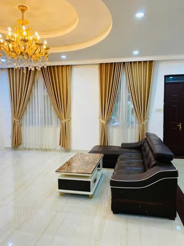 Cho thuê biệt thự  CHATEAU Phú  Mỹ  Hưng Q7,5PN 8x25 giá 110tr/th .LH:0911839618 Em Hà