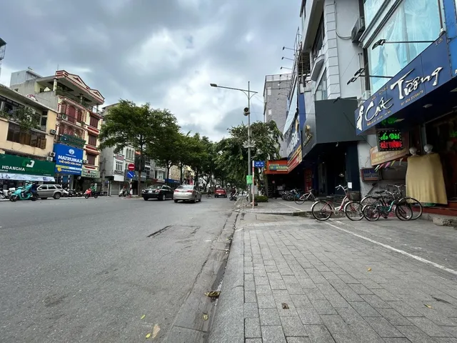 CHO THUÊ NHÀ MẶT PHỐ PHỐ KIM MÃ, BA ĐÌNH, NHÀ ĐẸP, VỈA HÈ RỘNG, Ở, KD, 8 TR